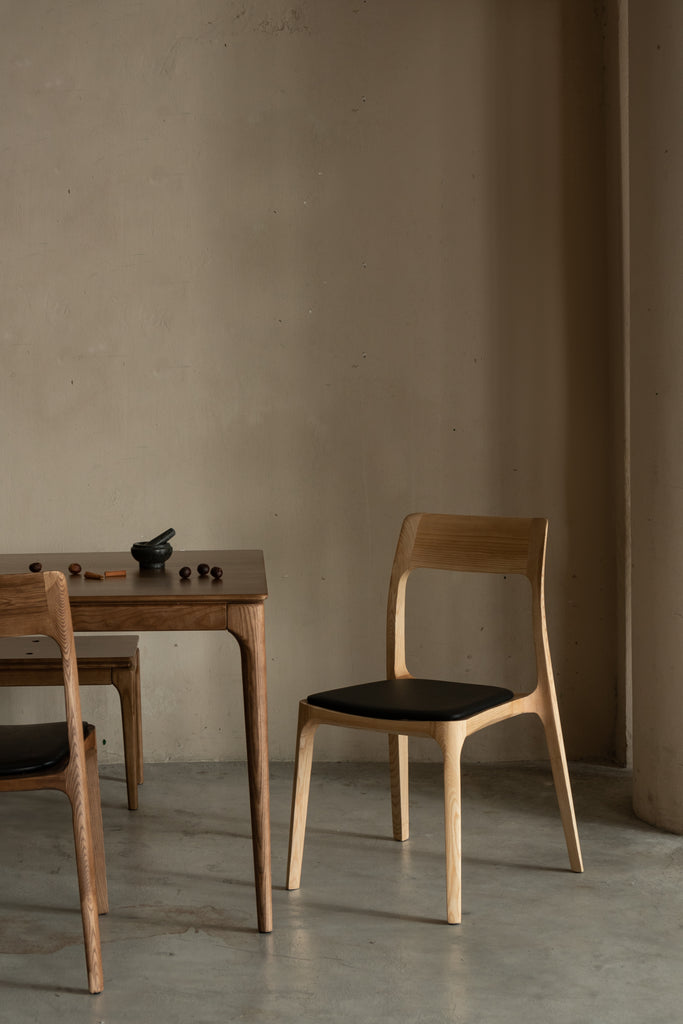 DT01 | DINING TABLE